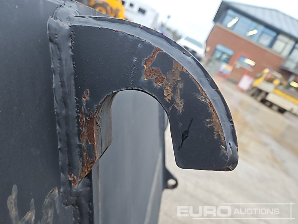 Godet neuf 2024 Rhinox 90" Loading Bucket to suit Telehandler: photos 16
