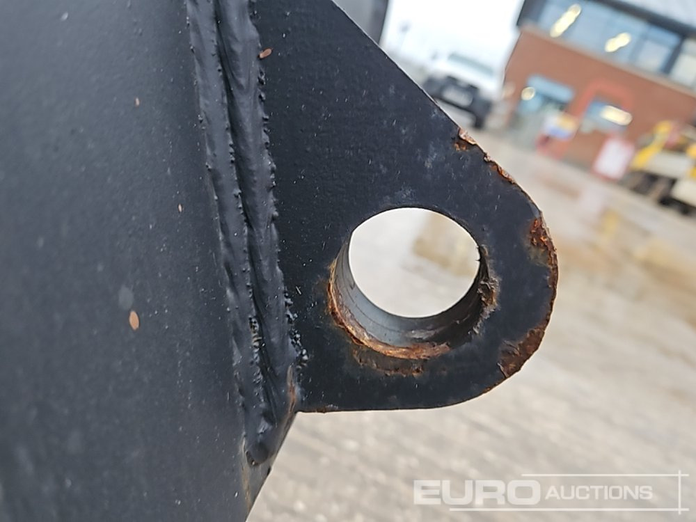 Godet neuf 2024 Rhinox 90" Loading Bucket to suit Telehandler: photos 15