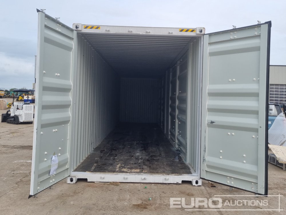 2025 40' High Cube Container, 2 Side Doors, 1 End Door (Cannot Be Reconsigned) - Conteneur maritime: photos 1 2025 40' High Cube Container, 2 Side Doors, 1 End Door (Cannot Be Reconsigned) - Conteneur maritime: photos 1