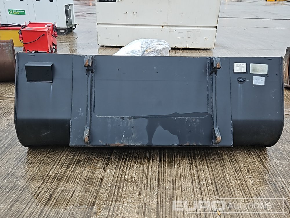 2025 Rhinox 90" Loading Bucket to suit Telehandler - Godet: photos 4 2025 Rhinox 90" Loading Bucket to suit Telehandler - Godet: photos 4