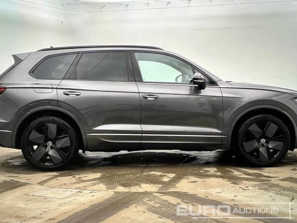2025 Volkswagen Touareg - SUV: photos 3 2025 Volkswagen Touareg - SUV: photos 3