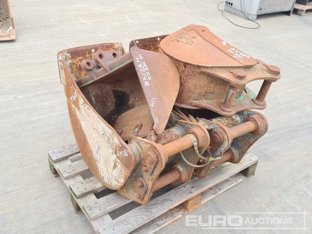 24", 18", 18", 12" Digging Bucket 25-60mm Pin to suit Mini-10Ton Excavator - Godet: photos 3 24", 18", 18", 12" Digging Bucket 25-60mm Pin to suit Mini-10Ton Excavator - Godet: photos 3