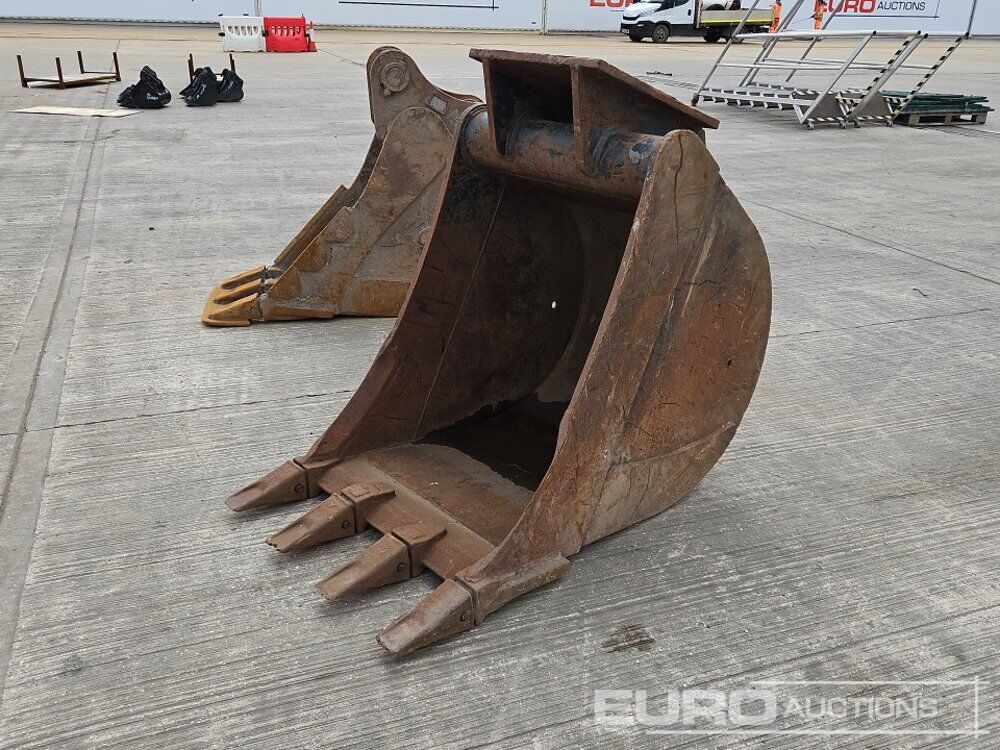 36" Digging Bucket - Godet: photos 1 36" Digging Bucket - Godet: photos 1