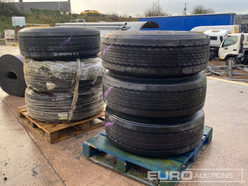 385/65R22.5 Dunlop Tyre & Rim (6 of) - Pneu: photos 1 385/65R22.5 Dunlop Tyre & Rim (6 of) - Pneu: photos 1