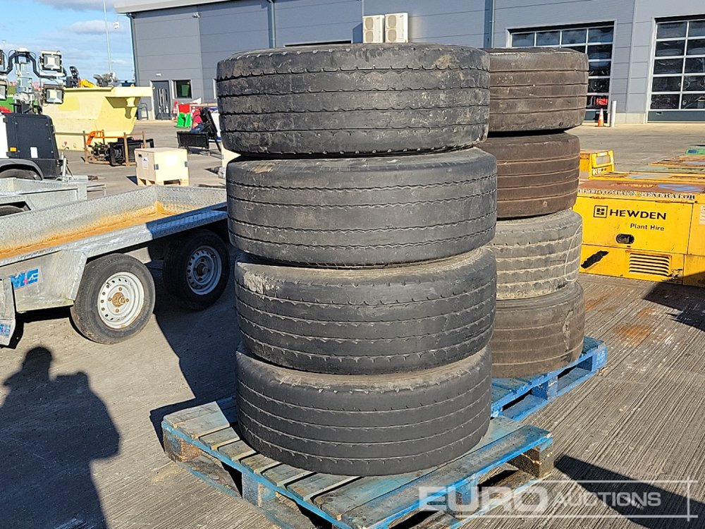385/65R22.5 Tyre & Rim (8 of) - Pneu: photos 5 385/65R22.5 Tyre & Rim (8 of) - Pneu: photos 5