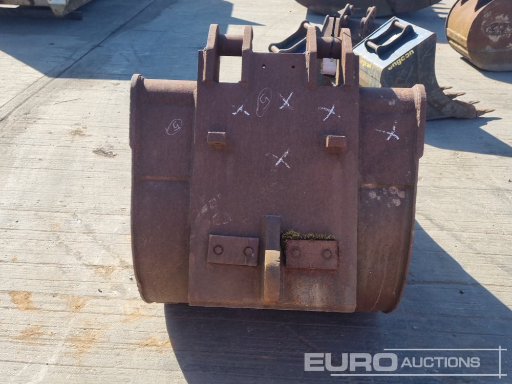 40" Digging Bucket to suit Dedicated QH - Godet: photos 4 40" Digging Bucket to suit Dedicated QH - Godet: photos 4