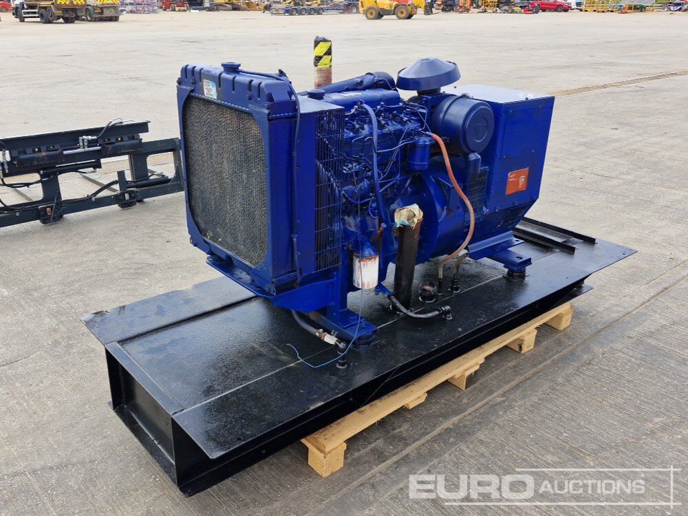 40kVA Generator, Perkins Engine - Groupe électrogène: photos 1 40kVA Generator, Perkins Engine - Groupe électrogène: photos 1