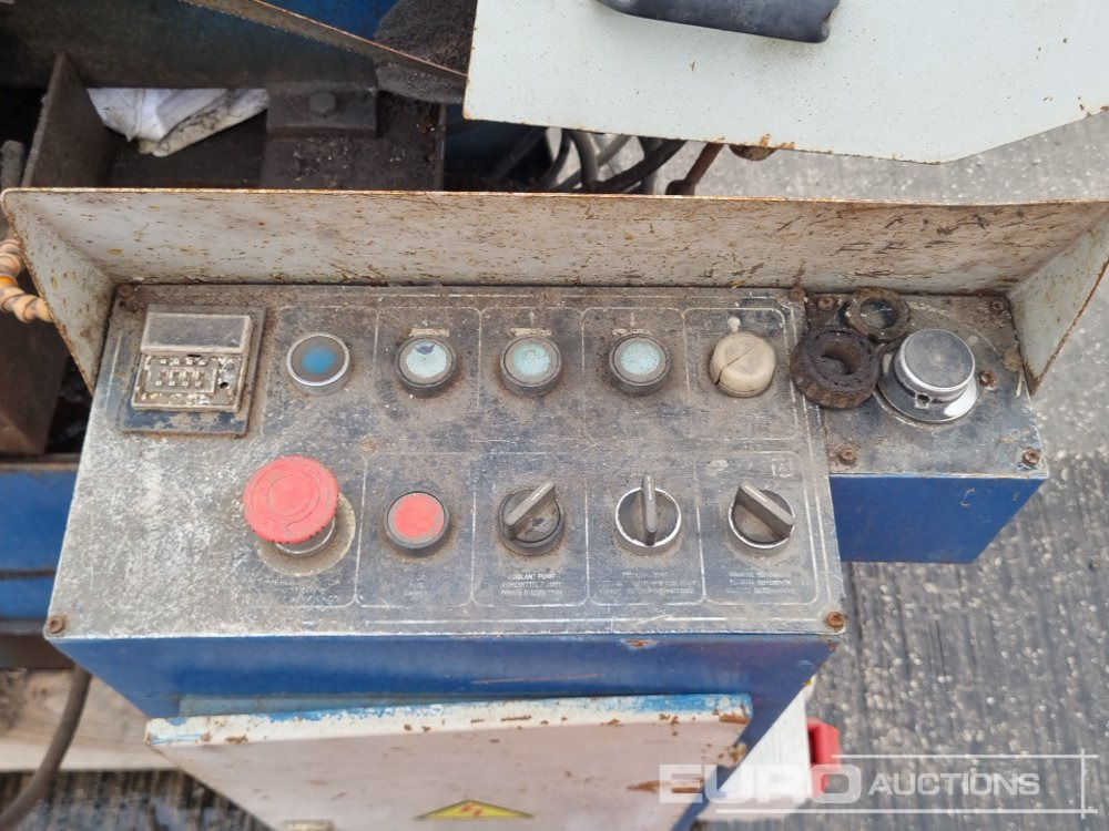 Matériel de chantier 415 Volt Band Saw: photos 19