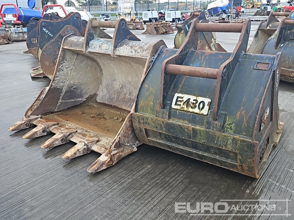 48", 34" Digging Bucket S60 Hitch to suit 12-20 Ton Excavator - Godet: photos 1 48", 34" Digging Bucket S60 Hitch to suit 12-20 Ton Excavator - Godet: photos 1