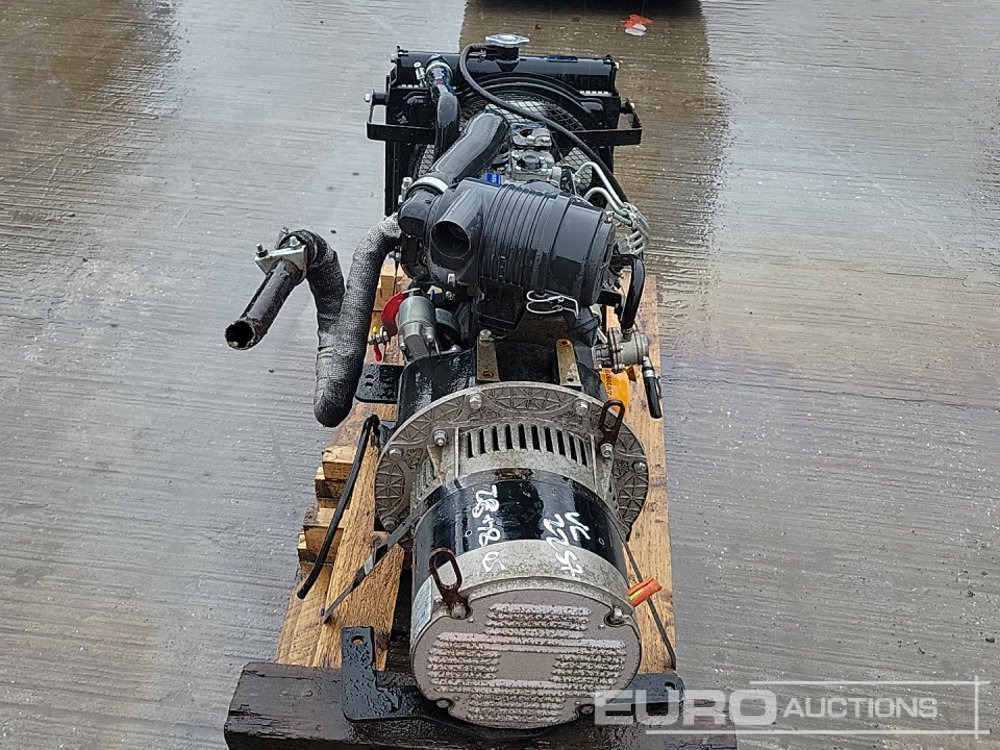 5kVA Generator, Perkins Engine - Groupe électrogène: photos 4 5kVA Generator, Perkins Engine - Groupe électrogène: photos 4