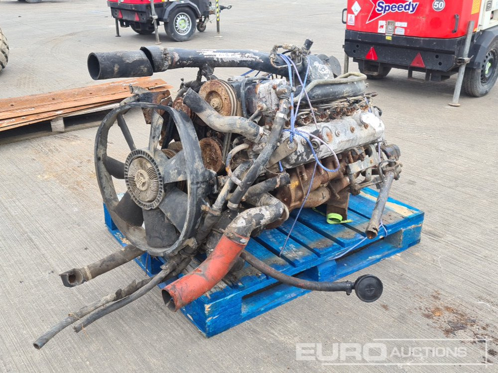 6 Cylinder Engine, Gearbox - Moteur: photos 1 6 Cylinder Engine, Gearbox - Moteur: photos 1