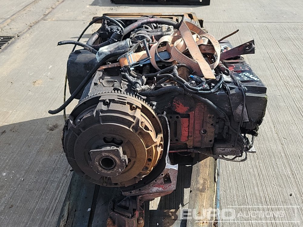 6 Cylinder Engine - Moteur: photos 4 6 Cylinder Engine - Moteur: photos 4