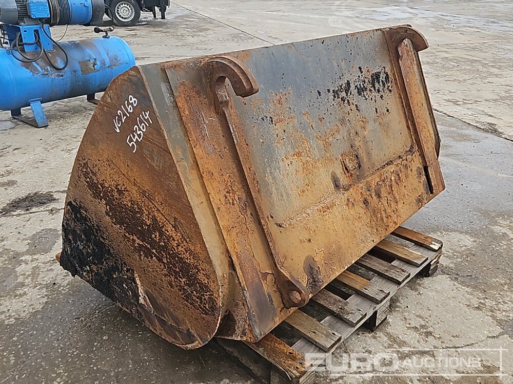 60" Loading Bucket to suit Telehandler - Godet: photos 3 60" Loading Bucket to suit Telehandler - Godet: photos 3