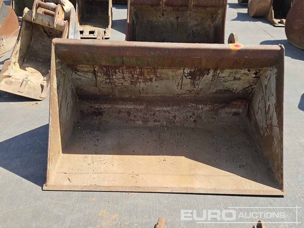 Godet 60" Loading Bucket to suit Telehandler: photos 8 Godet 60" Loading Bucket to suit Telehandler: photos 8