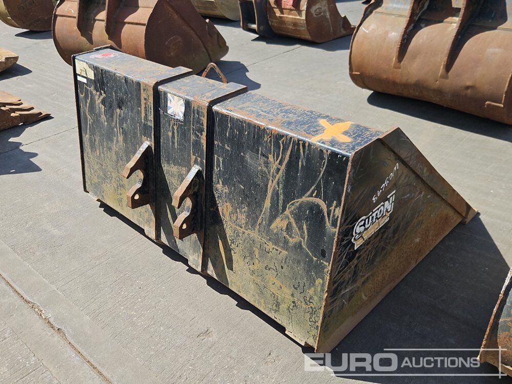 60" Loading Bucket to suit Telehandler - Godet: photos 5 60" Loading Bucket to suit Telehandler - Godet: photos 5