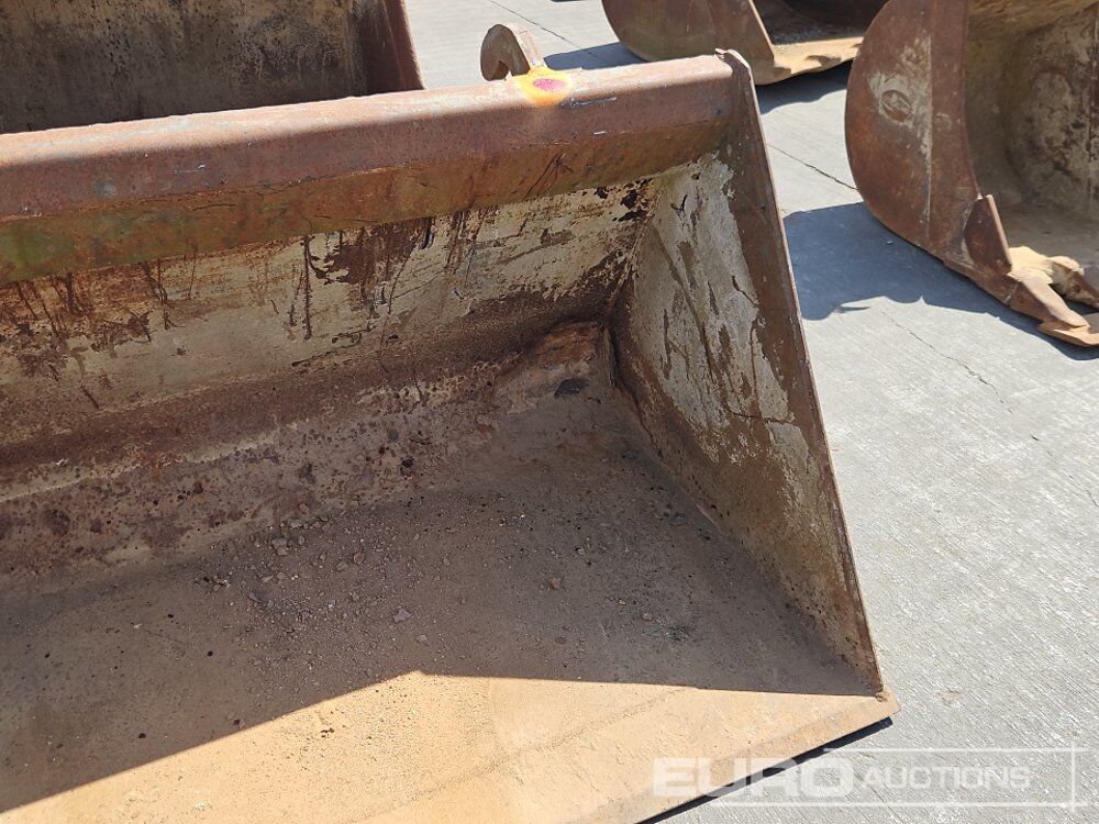 Godet 60" Loading Bucket to suit Telehandler: photos 10 Godet 60" Loading Bucket to suit Telehandler: photos 10
