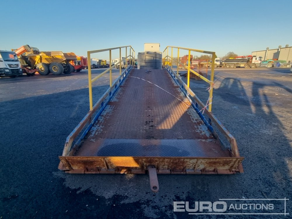 7' Loading Ramp - Rampe de chargement: photos 4 7' Loading Ramp - Rampe de chargement: photos 4