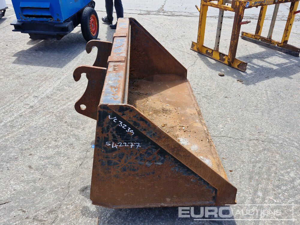 Godet 74" Loading Bucket to suit Telehandler: photos 6 Godet 74" Loading Bucket to suit Telehandler: photos 6
