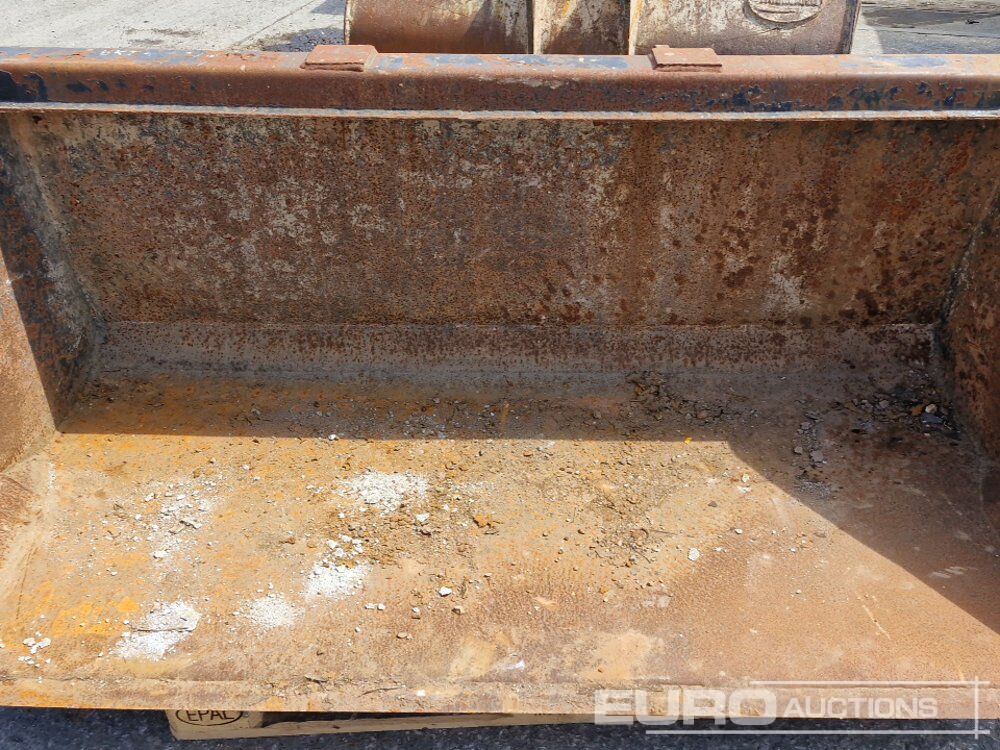 Godet 74" Loading Bucket to suit Telehandler: photos 11 Godet 74" Loading Bucket to suit Telehandler: photos 11