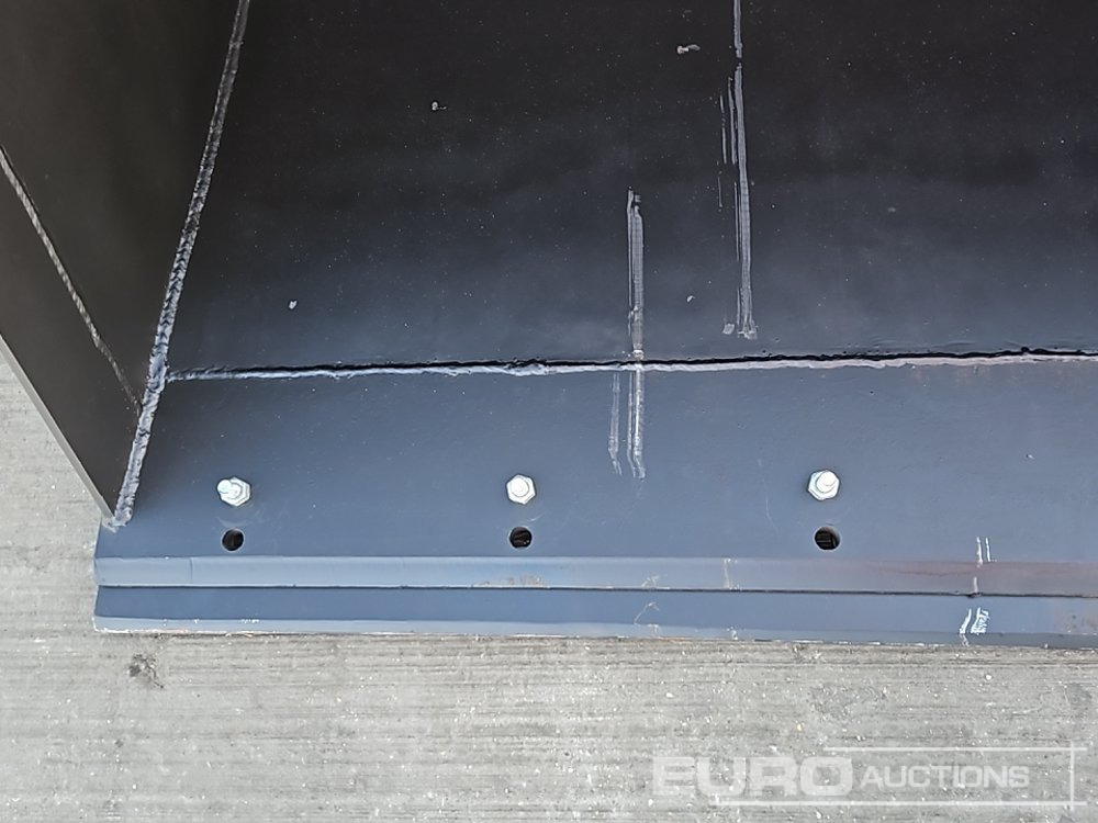 Godet neuf 90" Loading Bucket to suit Telehandler: photos 15