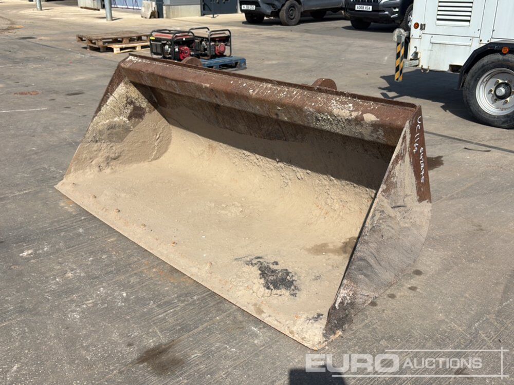 90" Loading Bucket to suit Telehandler - Godet: photos 3 90" Loading Bucket to suit Telehandler - Godet: photos 3