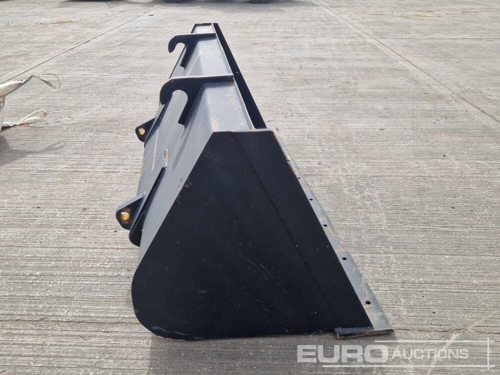 Godet 90" Loading Bucket to suit Telehandler: photos 6 Godet 90" Loading Bucket to suit Telehandler: photos 6