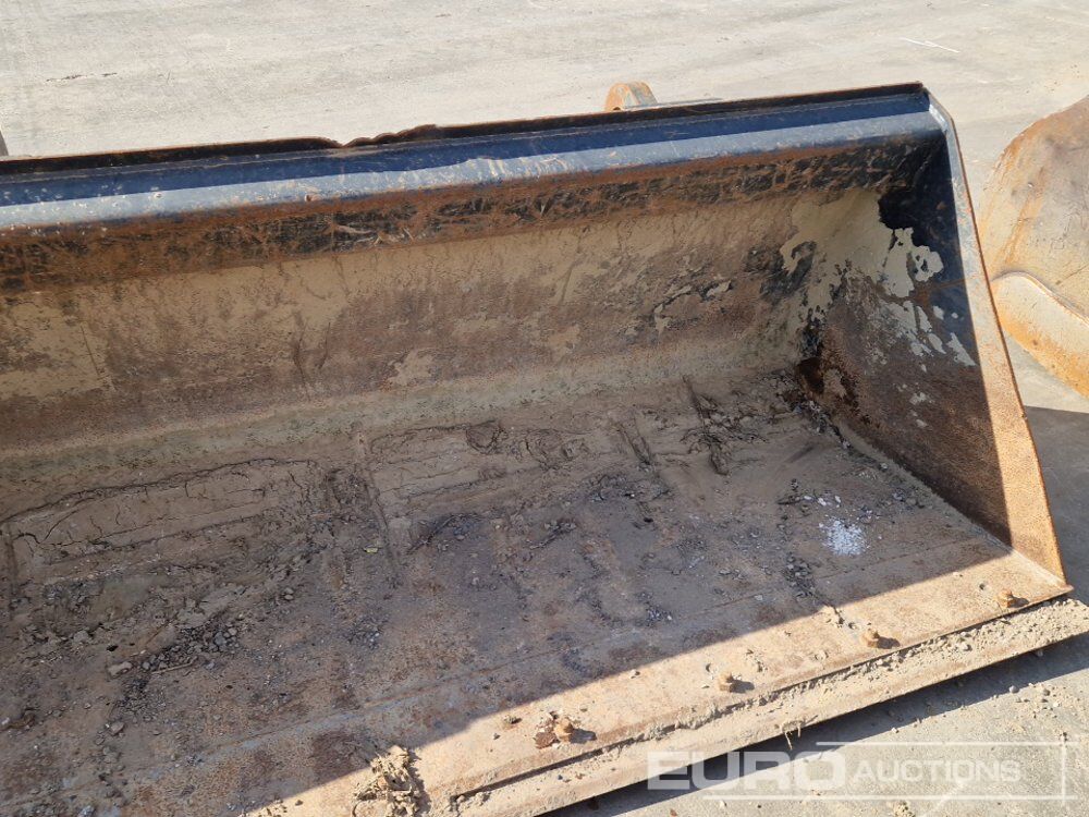 Godet 90" Loading Bucket to suit Telehandler: photos 9 Godet 90" Loading Bucket to suit Telehandler: photos 9