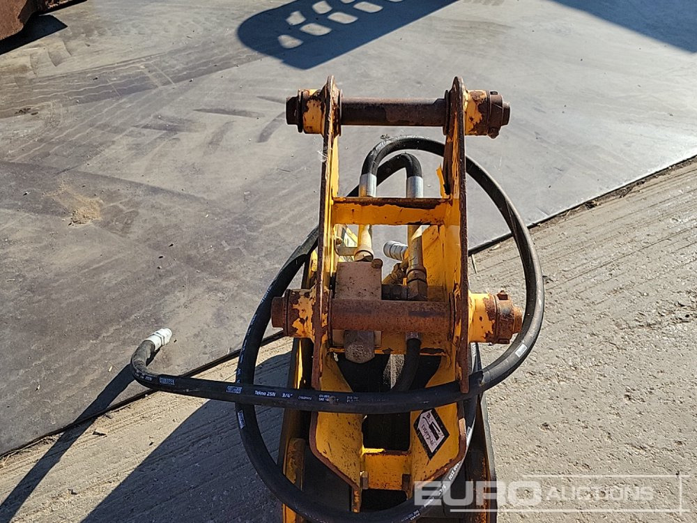 Accessoire pour Pelle Hydraulic Compaction Plate 45mm Pin to suit 4-6 Ton Excavator: photos 15