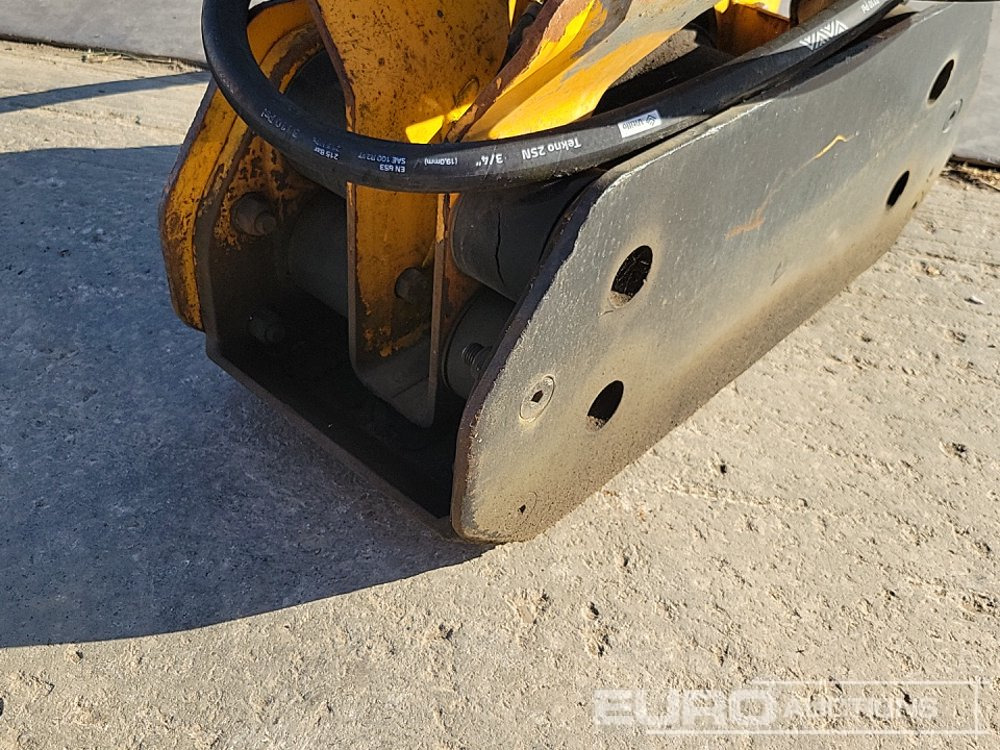 Accessoire pour Pelle Hydraulic Compaction Plate 45mm Pin to suit 4-6 Ton Excavator: photos 9