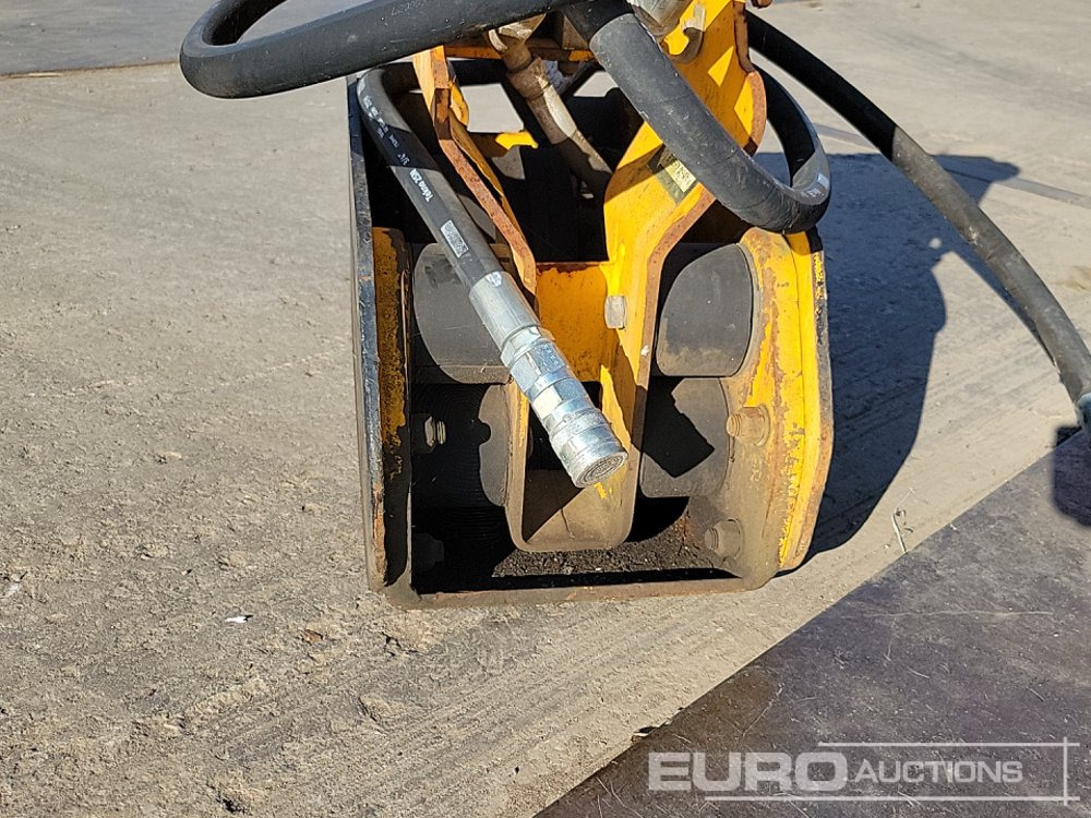 Accessoire pour Pelle Hydraulic Compaction Plate 45mm Pin to suit 4-6 Ton Excavator: photos 11