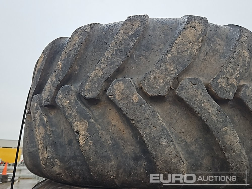 Alliance 500/60-22.5 Tyre (4 of) - Pneu: photos 5 Alliance 500/60-22.5 Tyre (4 of) - Pneu: photos 5