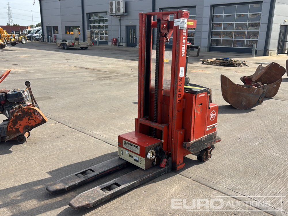 BT Rolatruc LSV1000E - Chariot élévateur: photos 1 BT Rolatruc LSV1000E - Chariot élévateur: photos 1