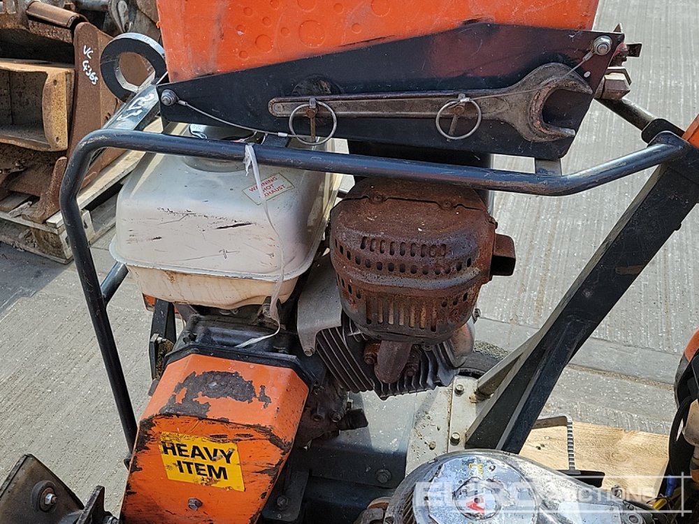 Travaux routiers Belle CSXA01 Petrol Road Saw, Honda Engine, Wacker Neuson BS60-2 Petrol Trench Compactor (2 of), Stihl TS 480i Petrol Quick Cut Saw (2 of): photos 20