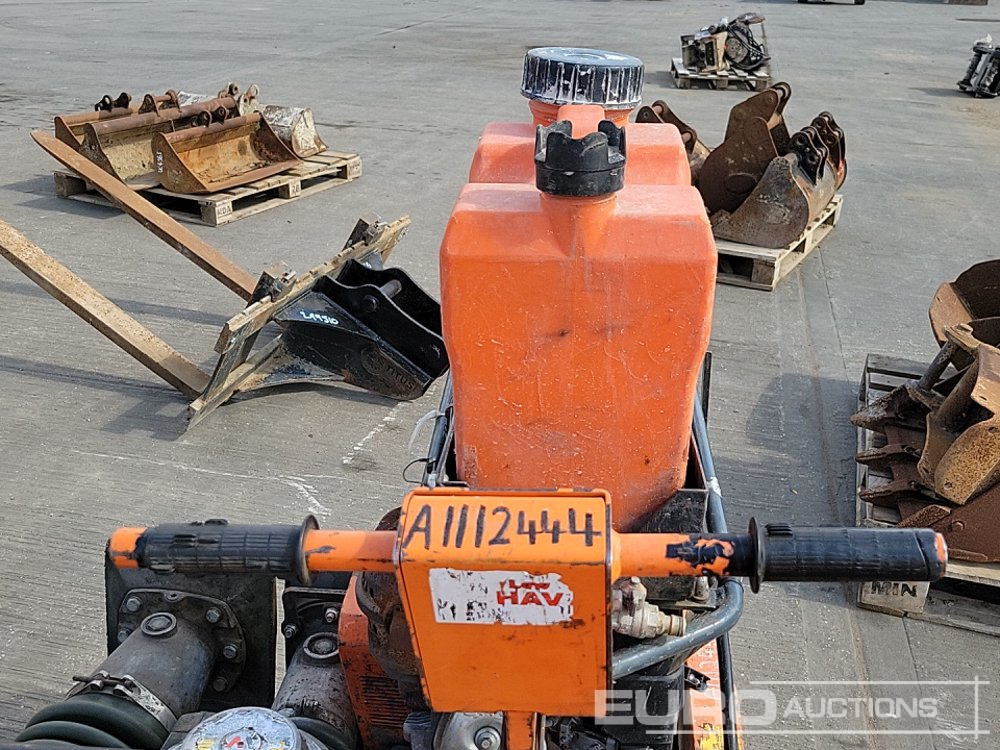 Travaux routiers Belle CSXA01 Petrol Road Saw, Honda Engine, Wacker Neuson BS60-2 Petrol Trench Compactor (2 of), Stihl TS 480i Petrol Quick Cut Saw (2 of): photos 23