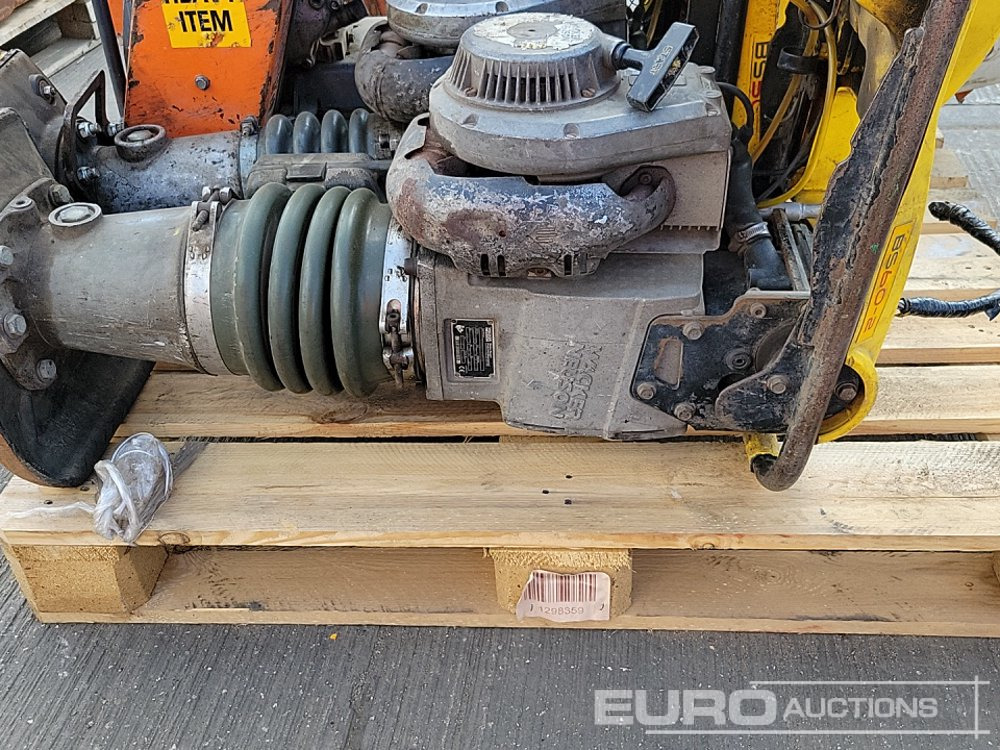 Travaux routiers Belle CSXA01 Petrol Road Saw, Honda Engine, Wacker Neuson BS60-2 Petrol Trench Compactor (2 of), Stihl TS 480i Petrol Quick Cut Saw (2 of): photos 33