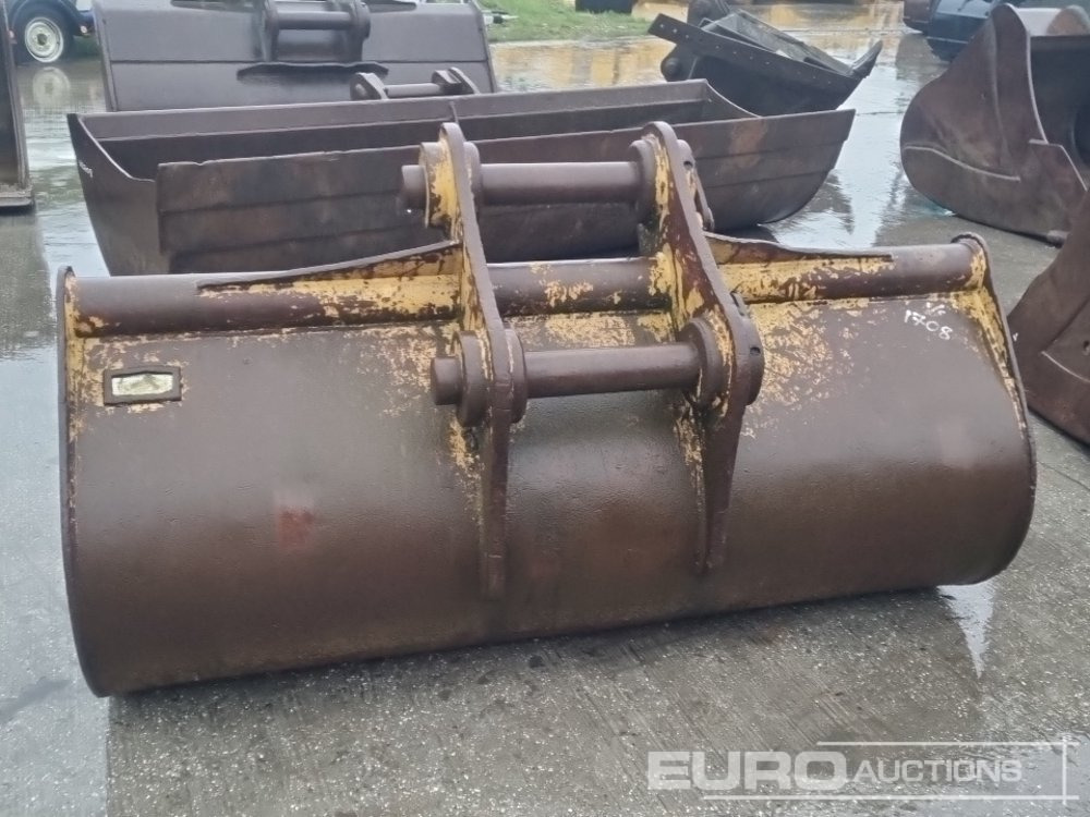 CAT 70" Ditching Bucket 80mm Pin to suit 20 Ton Excavator - Godet: photos 4 CAT 70" Ditching Bucket 80mm Pin to suit 20 Ton Excavator - Godet: photos 4