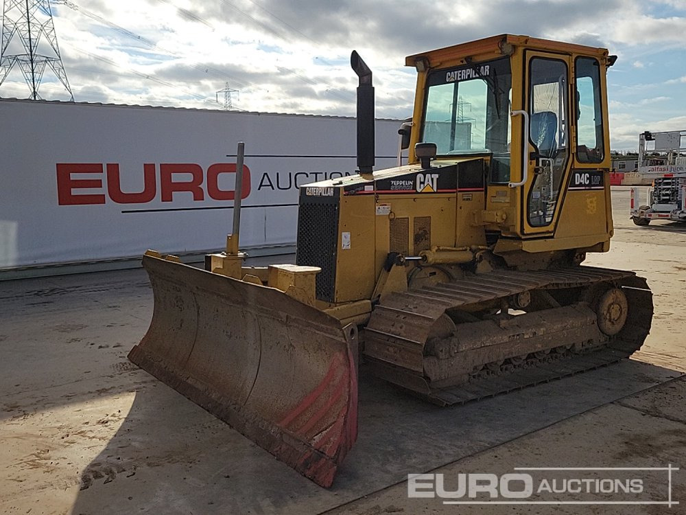 CAT D4C LGP - Bulldozer: photos 1 CAT D4C LGP - Bulldozer: photos 1