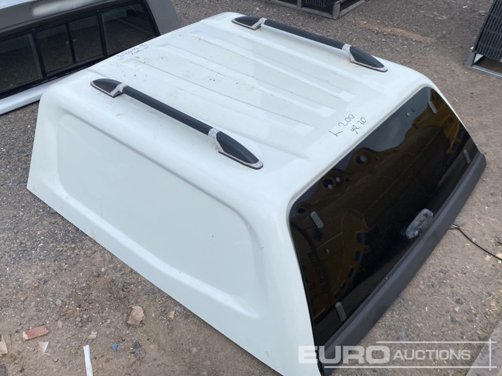 Canopy to suit Mitsubishi L200 - Matériel de chantier: photos 3 Canopy to suit Mitsubishi L200 - Matériel de chantier: photos 3