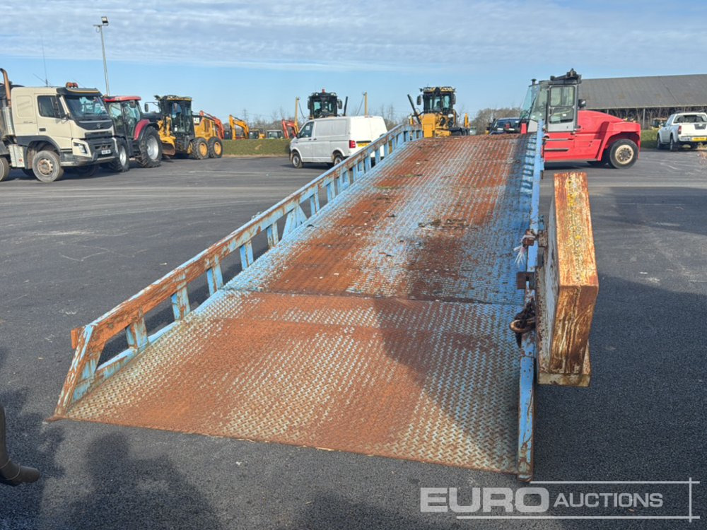 Chase 7' Loading Ramp - Rampe de chargement: photos 4 Chase 7' Loading Ramp - Rampe de chargement: photos 4