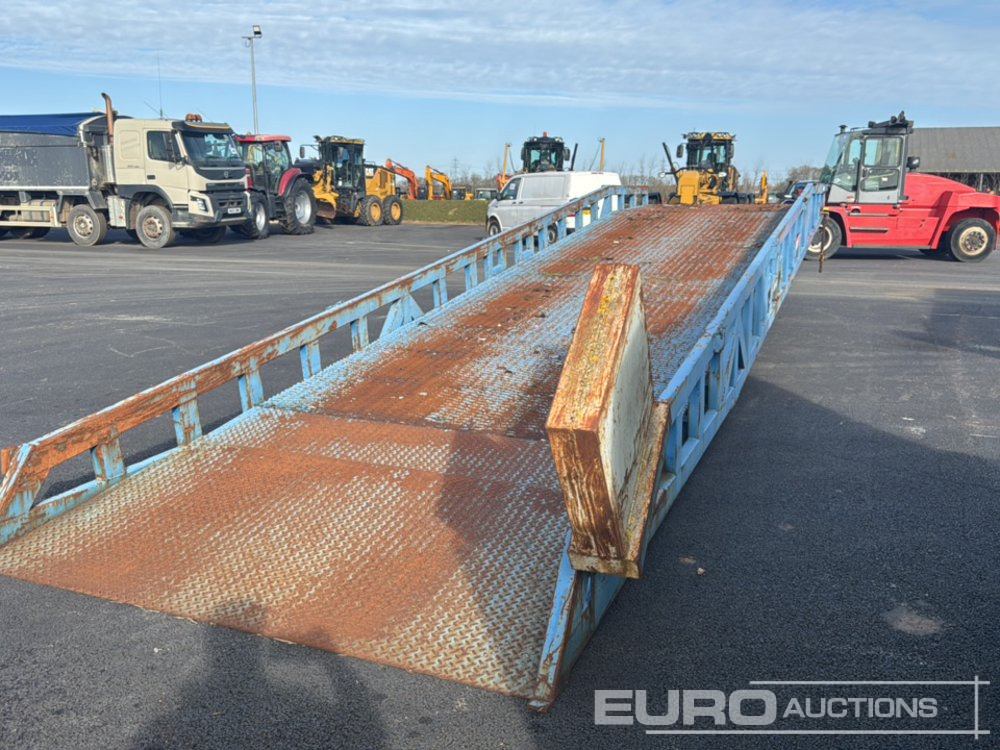 Chase 7' Loading Ramp - Rampe de chargement: photos 5 Chase 7' Loading Ramp - Rampe de chargement: photos 5