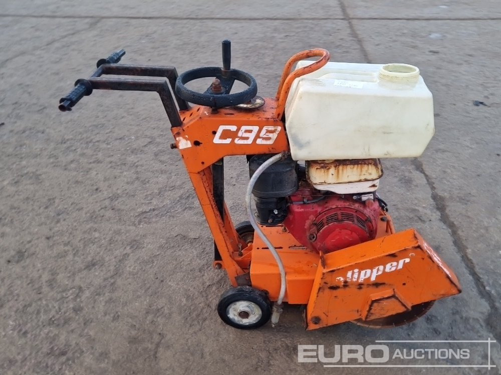 Travaux routiers Clipper C99: photos 6