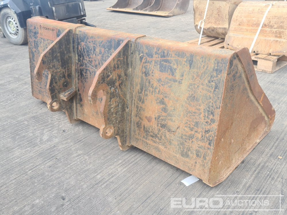 Conquip 72" Loading Bucket to suit Telehandler - Godet: photos 5 Conquip 72" Loading Bucket to suit Telehandler - Godet: photos 5