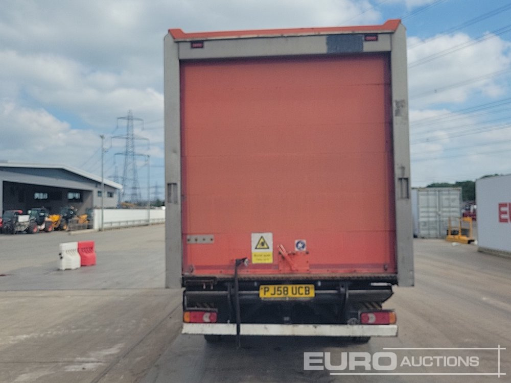 DAF 45.160 - Camion fourgon: photos 4 DAF 45.160 - Camion fourgon: photos 4
