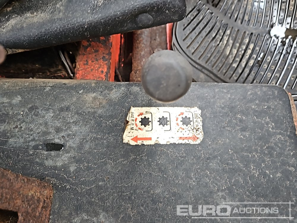 Tracteur agricole David Brown 996: photos 37