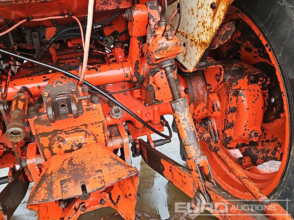 Tracteur agricole David Brown 996: photos 17