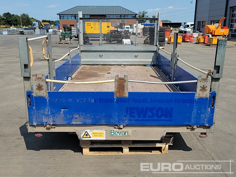 Dropside Body to suit 3.5 ton van - Carrosserie plateau: photos 4 Dropside Body to suit 3.5 ton van - Carrosserie plateau: photos 4