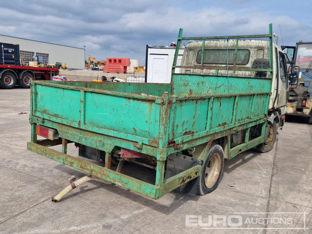 Mitsubishi Dropside Pick Up, 5 Speed - Engins de chantier: photos 5 Mitsubishi Dropside Pick Up, 5 Speed - Engins de chantier: photos 5
