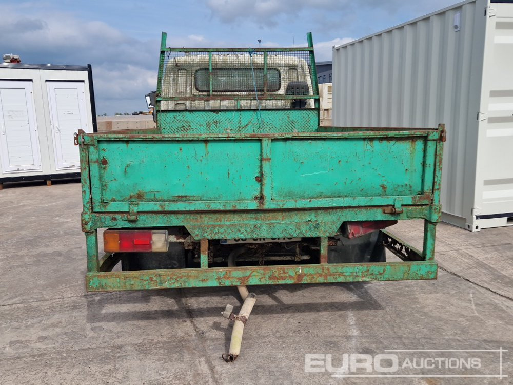 Mitsubishi Dropside Pick Up, 5 Speed - Engins de chantier: photos 4 Mitsubishi Dropside Pick Up, 5 Speed - Engins de chantier: photos 4