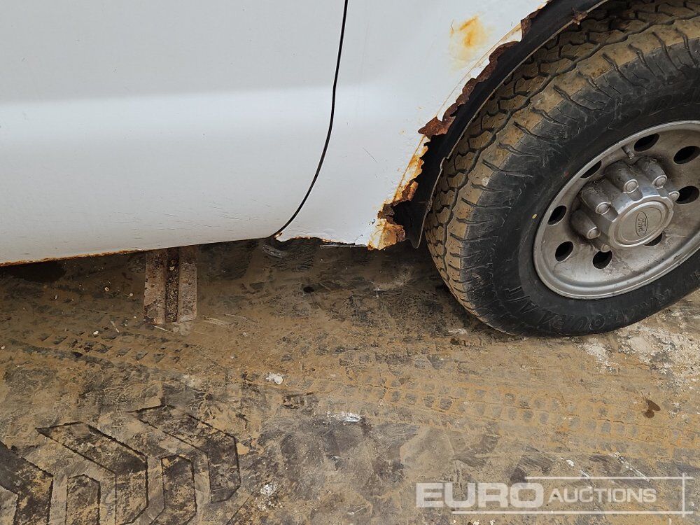 Voiture Ford Excursion: photos 16 Voiture Ford Excursion: photos 16