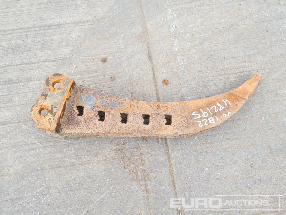 Geith 3" Cable Digging Bucket 30mm Pin to suit Mini Excavator - Godet: photos 4 Geith 3" Cable Digging Bucket 30mm Pin to suit Mini Excavator - Godet: photos 4